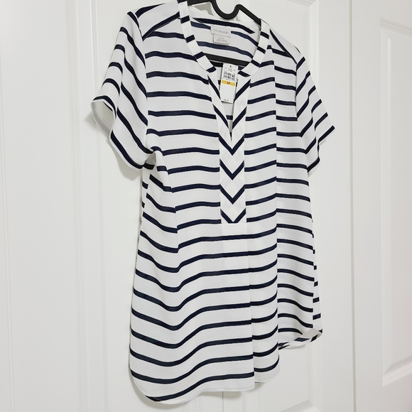 New! VAN HEUSEN Striped Top - Picture 2 of 8